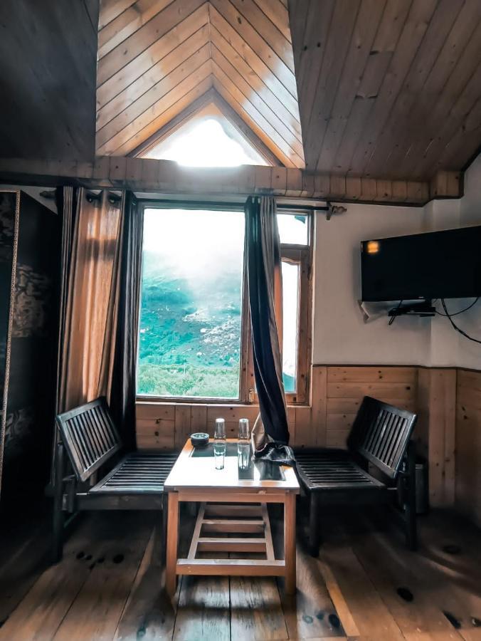 Throttle Shrottle Moto Hostel Manāli Eksteriør billede